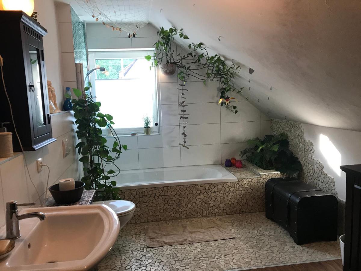 Campbell'S Ridge - Familienzimmer Im Kurviertel Von Бад Орб Екстериор снимка